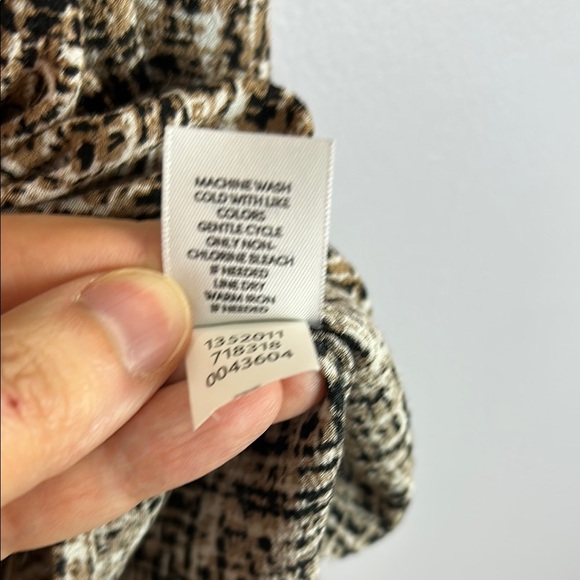 J.Jill Tan and Brown Relaxed Long Sleeve Blouse Size Large - Picture 8 of 9